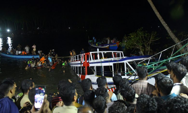 22-pessoas-morreram-apos-um-barco-turistico-virar-na-india