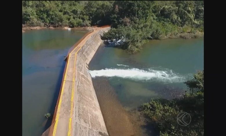 rompimento-de-barreira-no-rio-araguari-causa-problemas-ambientais-em-uberlandia