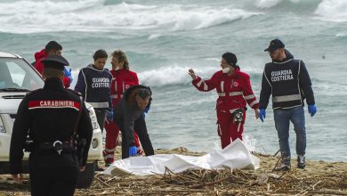italia-encerra-buscas-por-mortos-em-naufragio-com-imigrantes;-ao-menos-94-pessoas-morreram-no-acidente