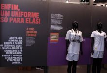 exposicao-sobre-a-luta-das-mulheres-no-futebol-estreia-no-museu-pele-em-santos,-sp